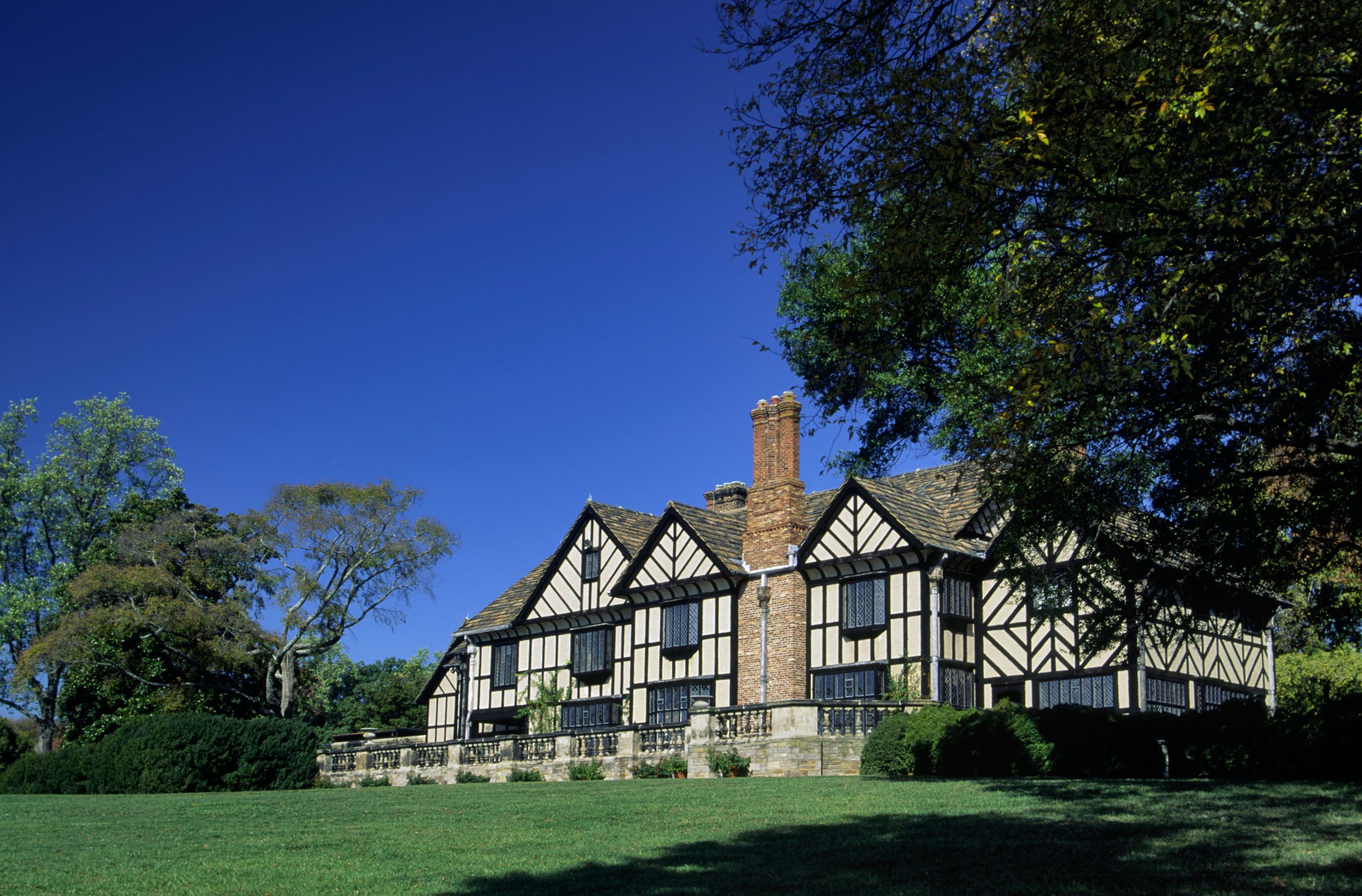 Agecroft Hall after its move to the US