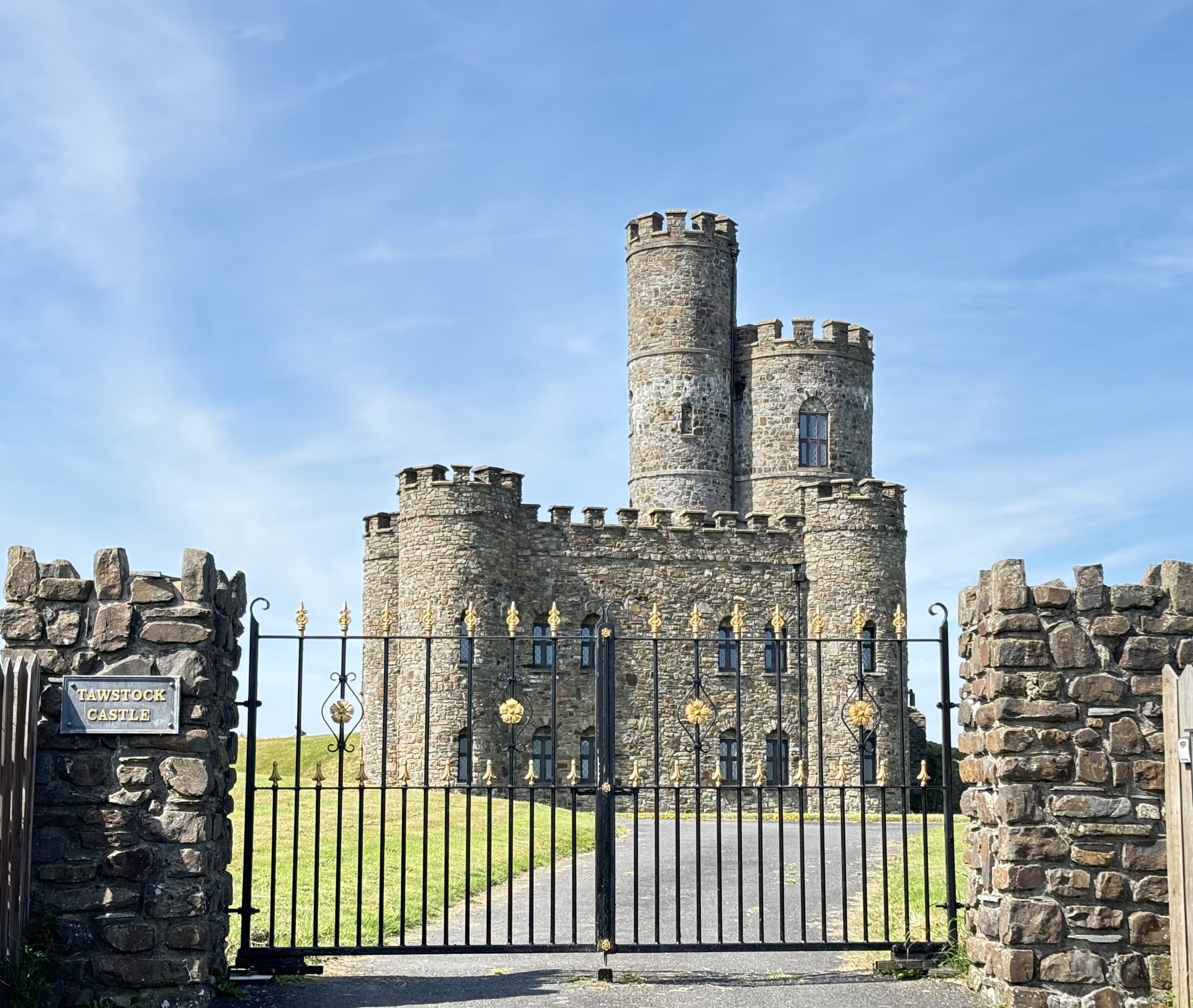 Castle seen from behind a gate